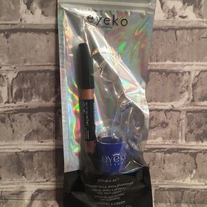 Eyeko Duo Shadow stick with sharpener